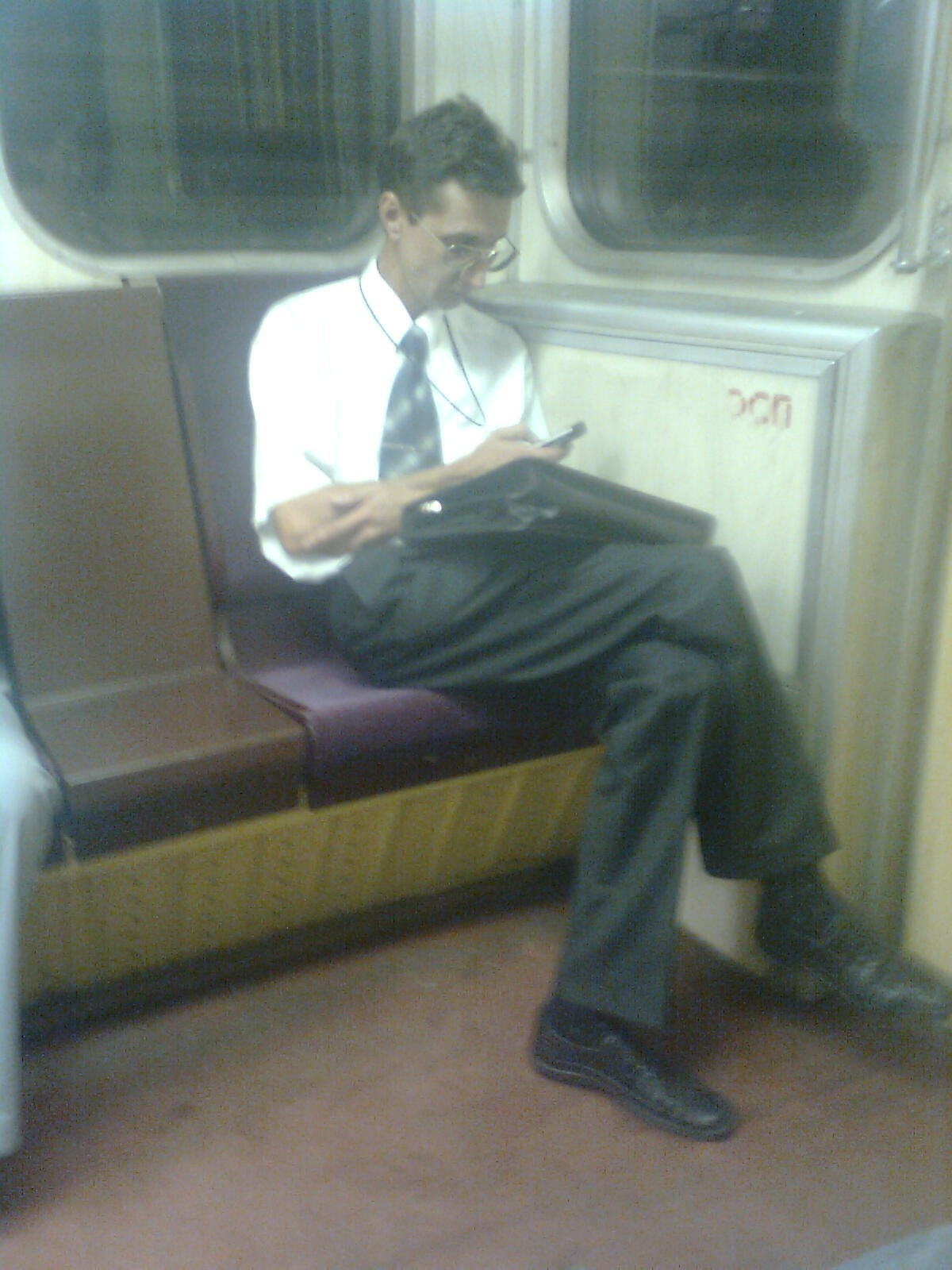 Питерское метро. Художник. Фотограф