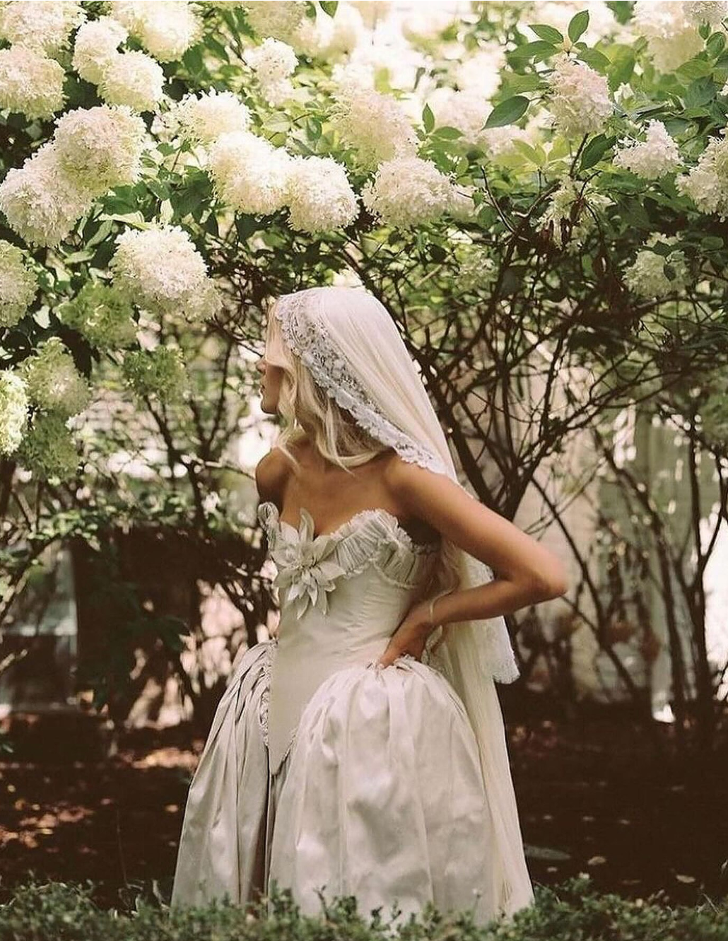 Невеста 2025 года Какая она?. Свадебный и репортажный фотограф Элина Козырьянова