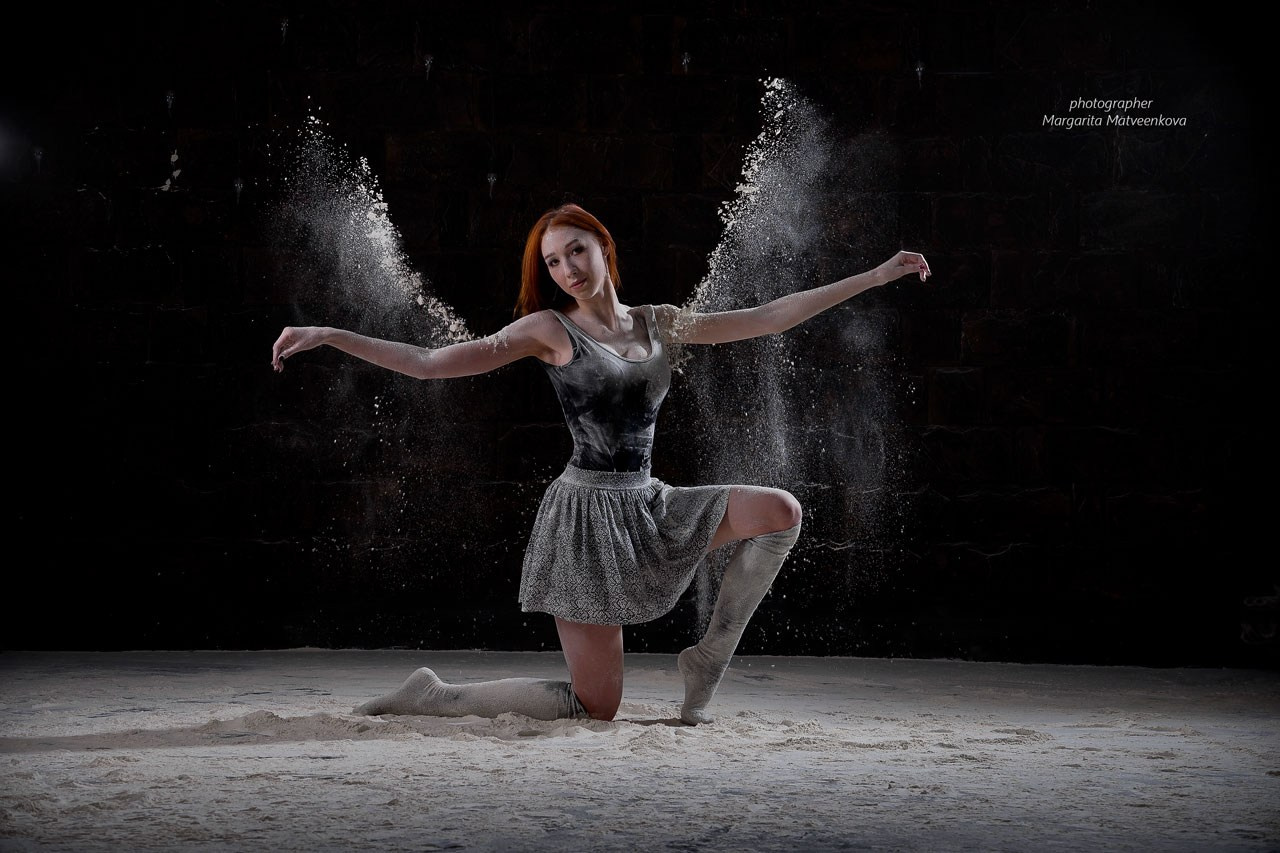 Съёмка с мукой 3. Женский фотограф Крещение Венчание Москва Брянск