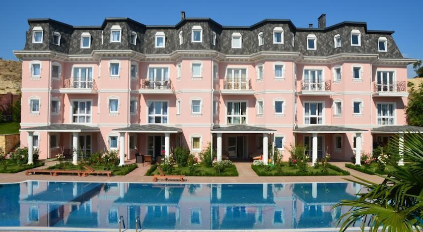 Самые красивые локации города Севастополь. Где пофотографироваться в Севастополе? Локации для фото. 1 место. Первое место. Место. Бывшее мес. Профессиональная фотосъемка в Крыму. Натуральные эмоции и живые кадры. Забронируйте дату прямо сейчас!