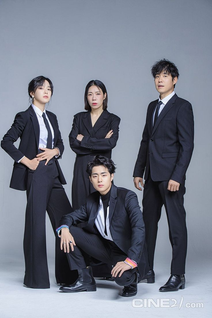 Идеи фото группами 9-11 класс. Выпускные альбомы «Эврика» в Нижнем Новгороде