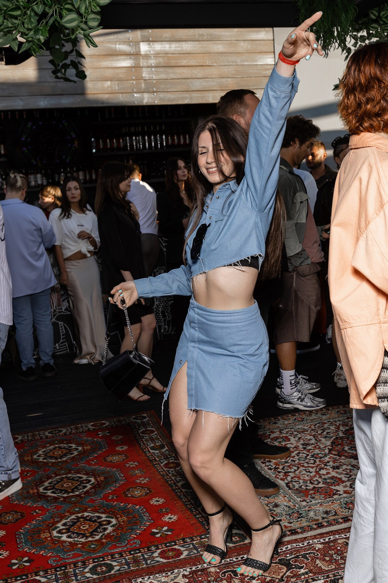 Odyssey partry. Ещё не вечер Viktor Petrov Birthday. Фотограф в Санкт-Петербурге — Сергей Петров