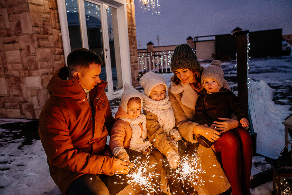Дом под Новый Год. Фотограф Подсумкина Ирина