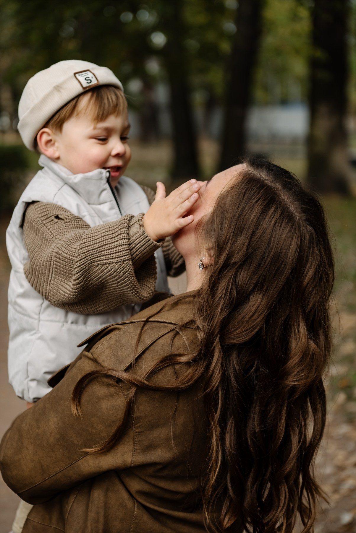 Семейная. Лопухинский сад. Свадебный и сеейный фотограф в Санкт-Петербурге Елена Худякова