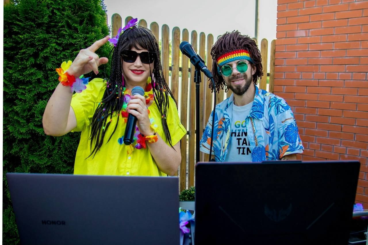 Тематические вечеринки с ведущей Мариной Гребенниковой. Организатор праздников. Ведущая Марина Гребенникова