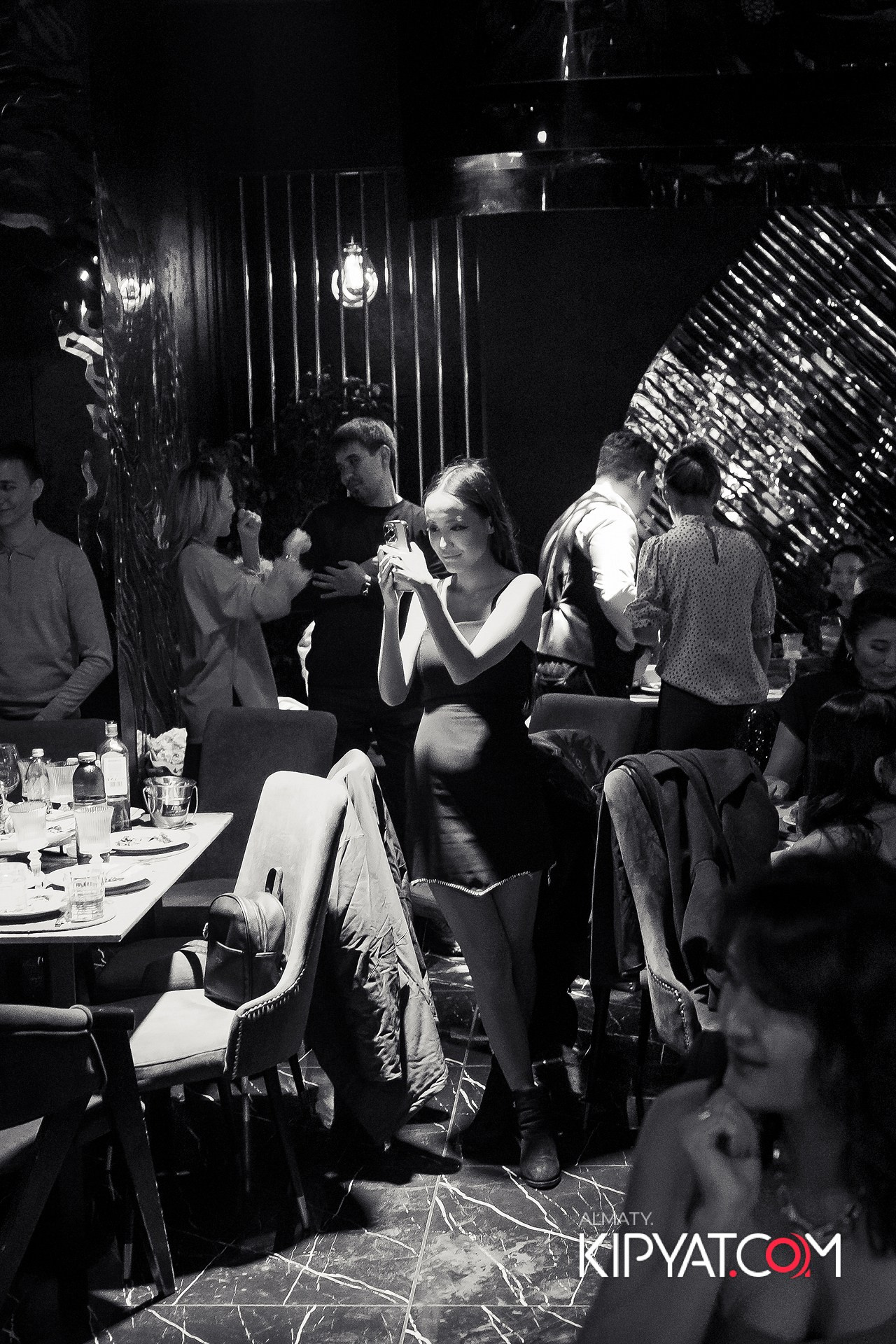 MOOD KARAOKE & TERRACE. КИПЯТКОМ АЛМАТЫ!