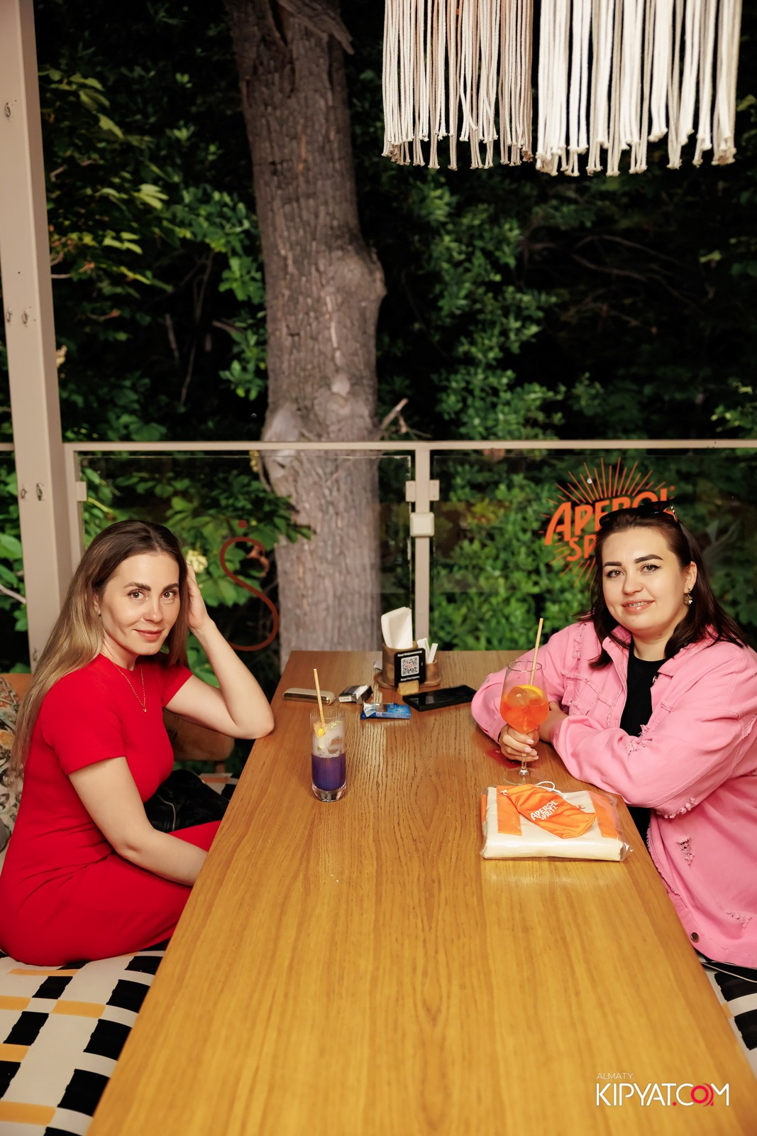 ŚANTI SUMMER TERRACE. КИПЯТКОМ АЛМАТЫ!