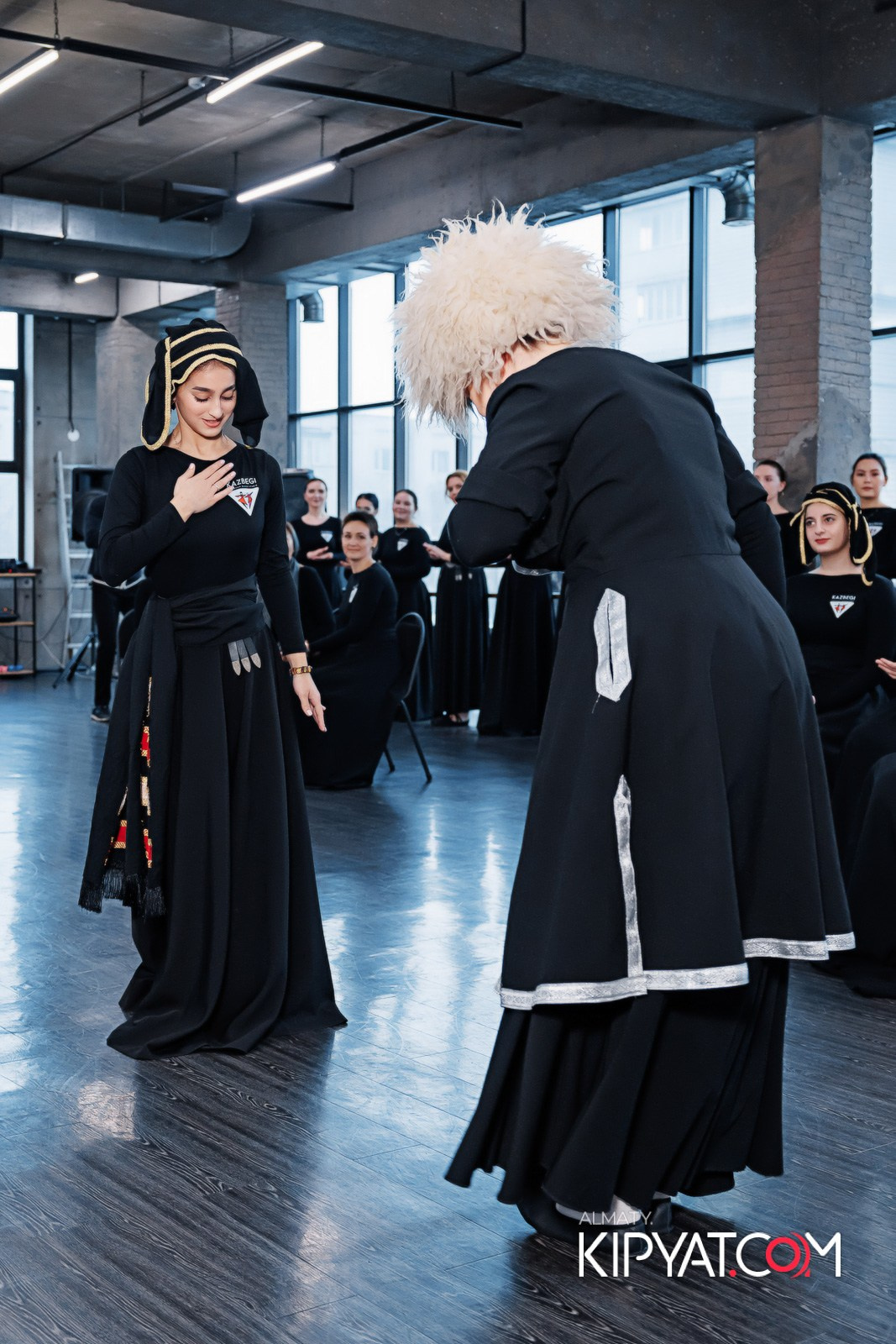 BLOCKBUSTER ТАНЦЕВАЛЬНАЯ АКАДЕМИЯ. КИПЯТКОМ АЛМАТЫ!