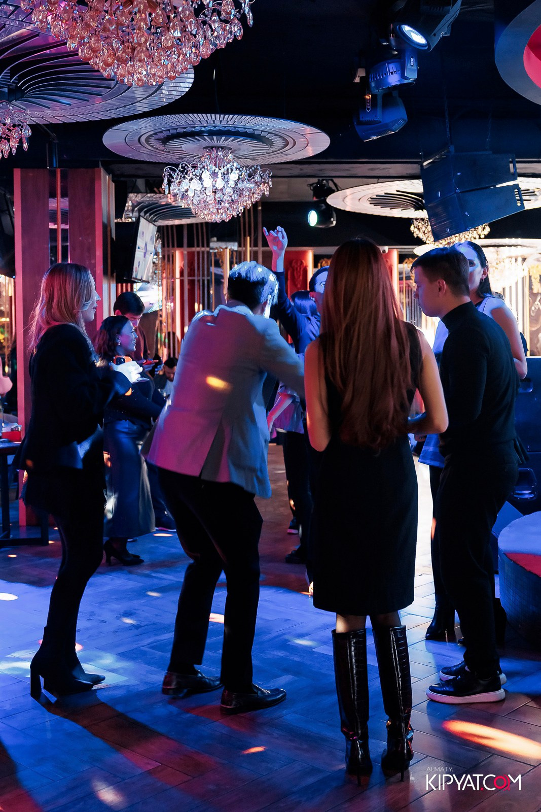 ЗАЯ, НА БИС. КИПЯТКОМ АЛМАТЫ! Фотосъемка мероприятий в Алматы