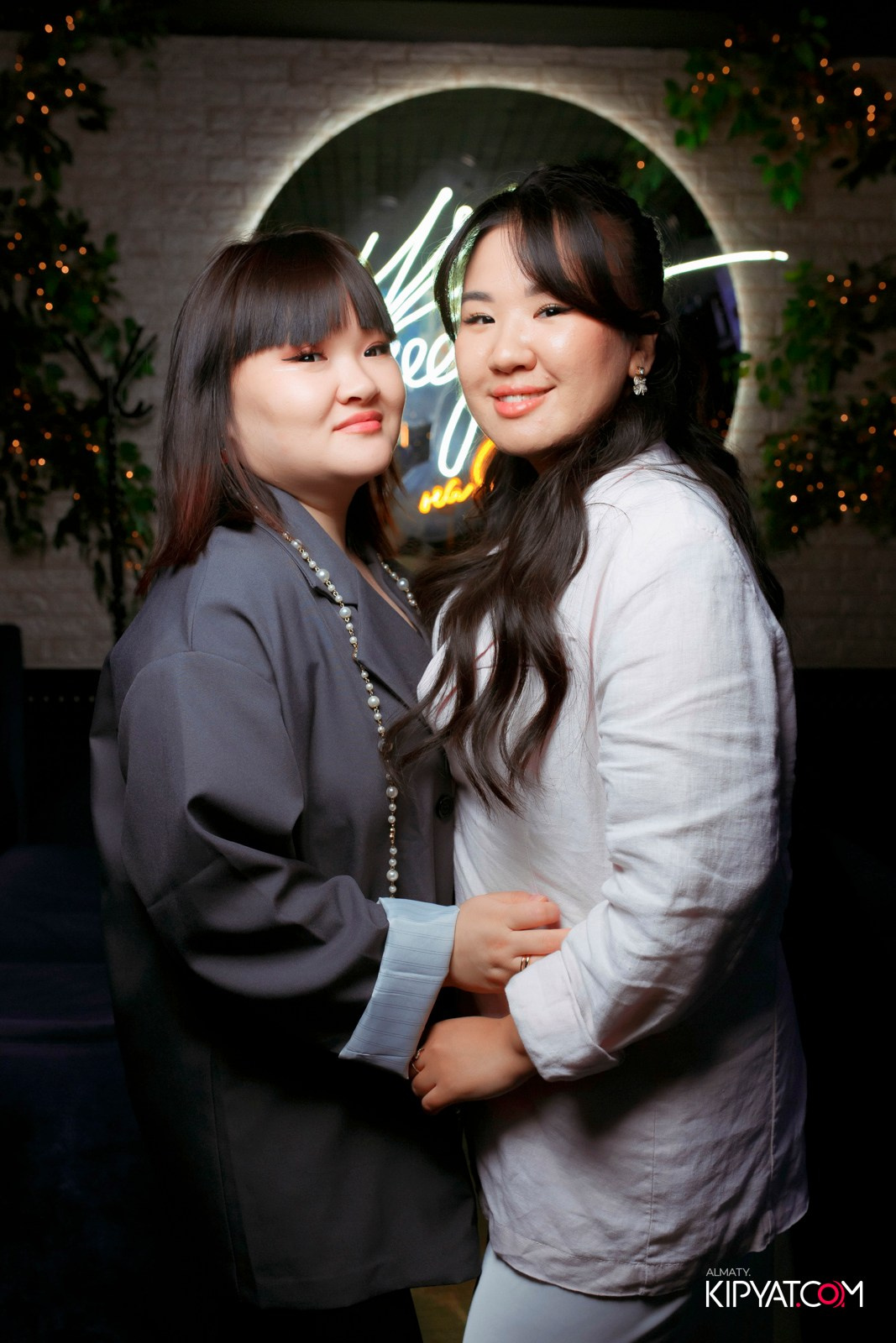 УХО И МЕДВЕДЬ НА САИНА. КИПЯТКОМ АЛМАТЫ! Фотосъемка мероприятий в Алматы