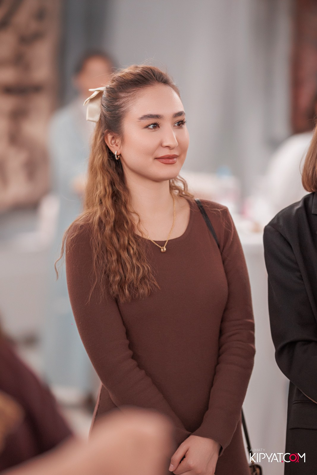 FASHION ПОКАЗ, КАЗАХСКОЙ НАЦИОНАЛЬНОЙ ОДЕЖДЫ. КИПЯТКОМ АЛМАТЫ!