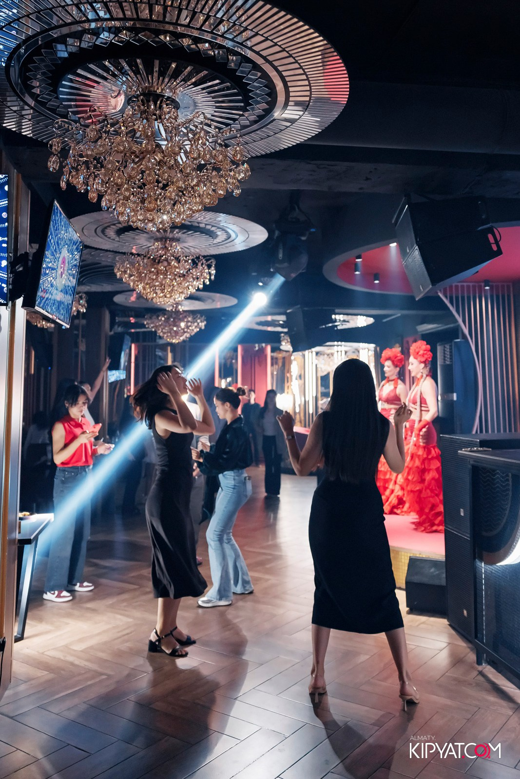 ЗАЯ, НА БИС. КИПЯТКОМ АЛМАТЫ!