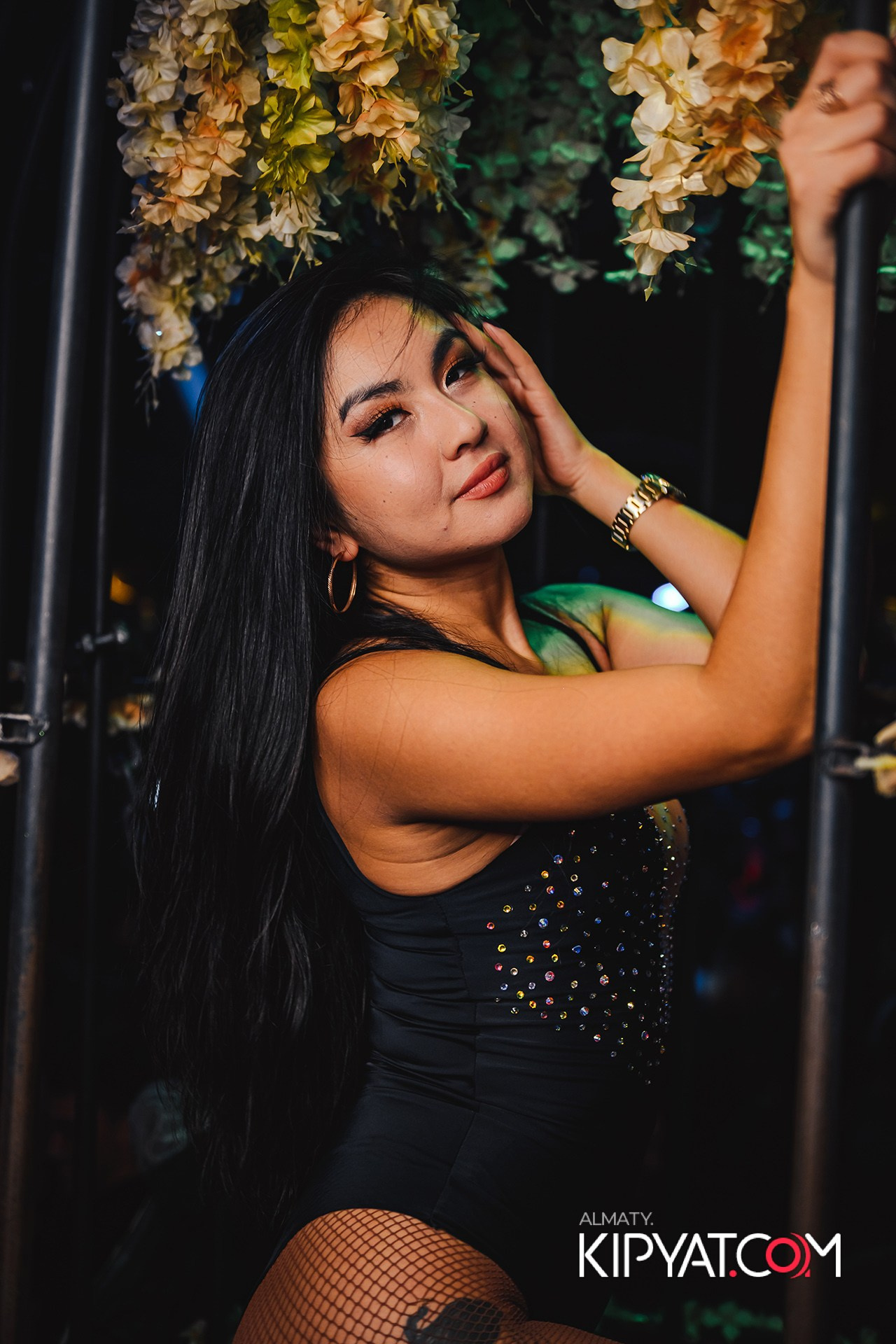 UYAT EMES BAR. КИПЯТКОМ АЛМАТЫ!