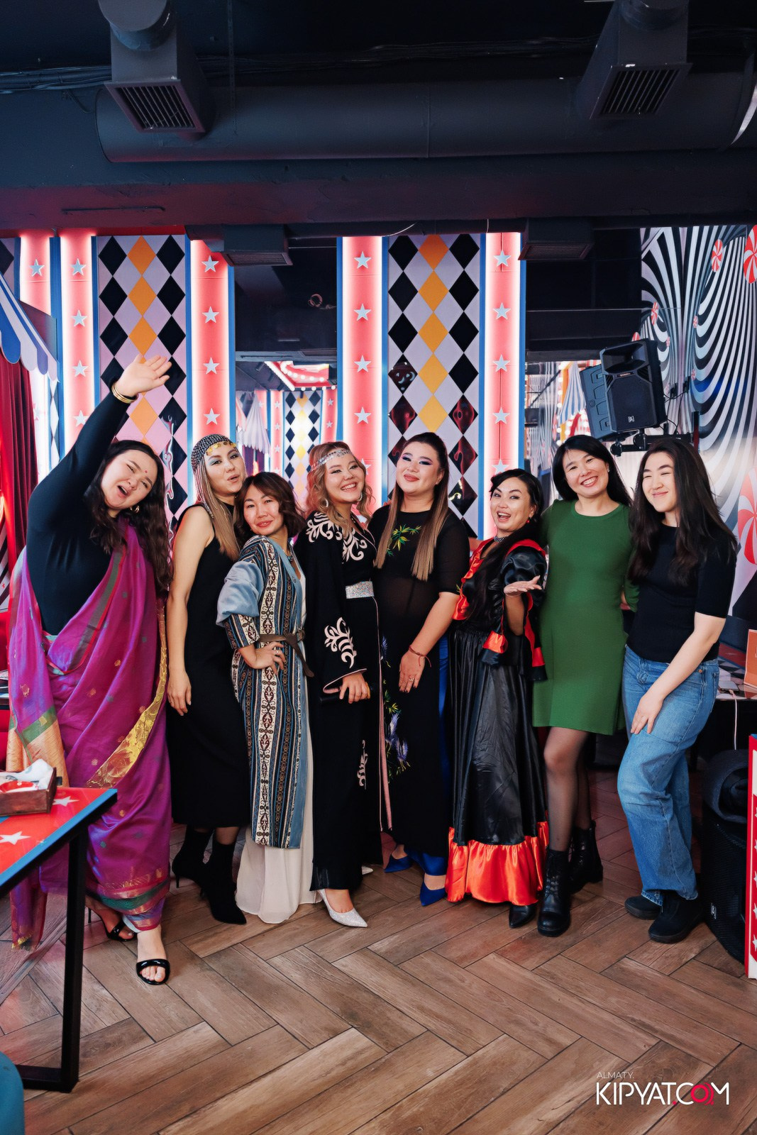 ЗАЯ, НА БИС. КИПЯТКОМ АЛМАТЫ!