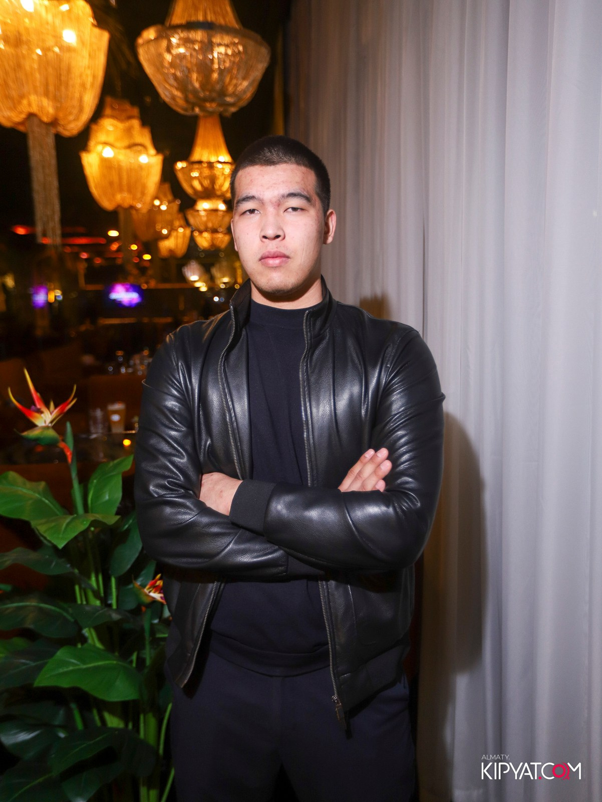 БАР ПАНАЕХАЛИ НА ДОСТЫК. КИПЯТКОМ АЛМАТЫ! Фотосъемка мероприятий в Алматы