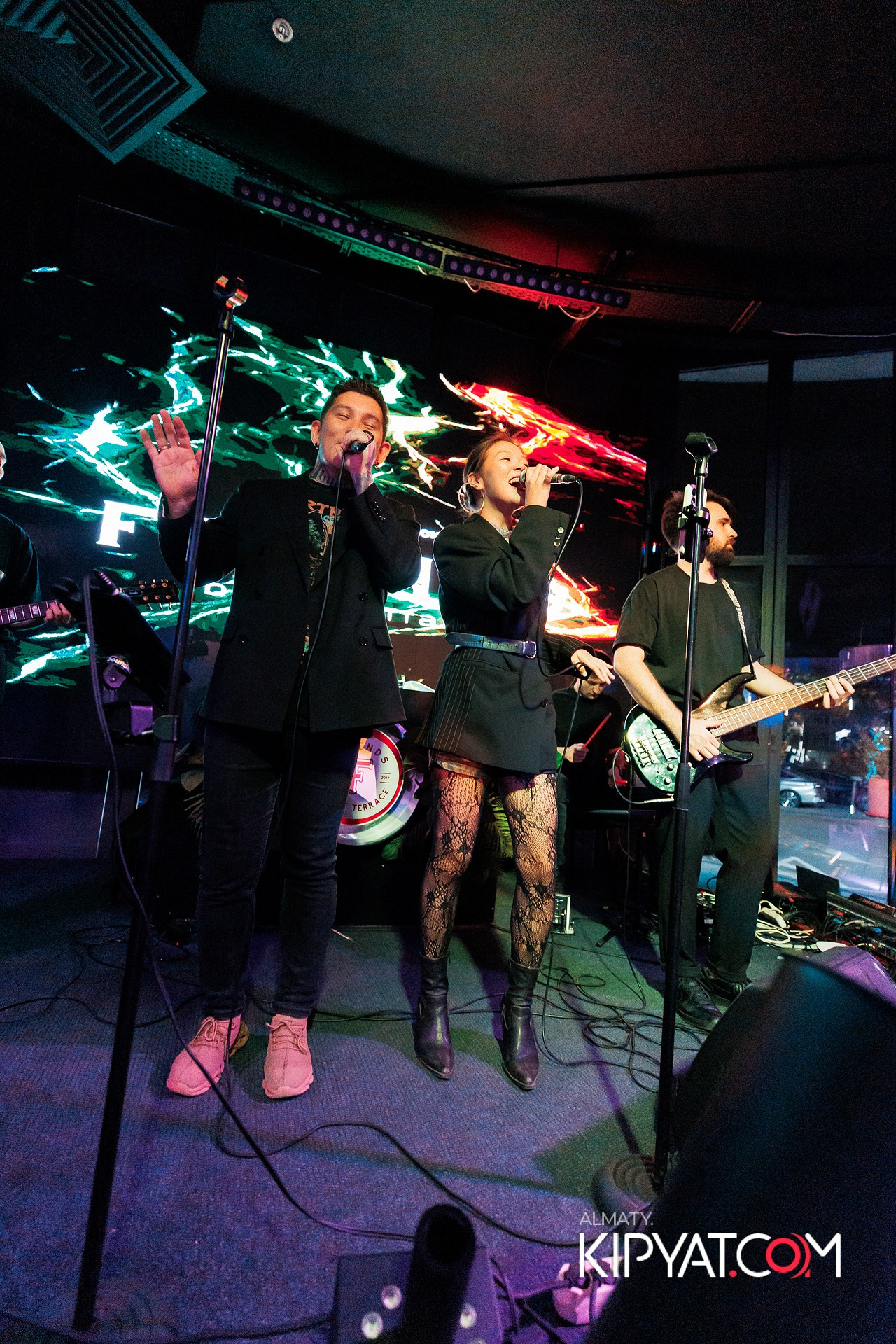 FRIENDS BAR & TERRACE. КИПЯТКОМ АЛМАТЫ! Фотосъемка мероприятий в Алматы