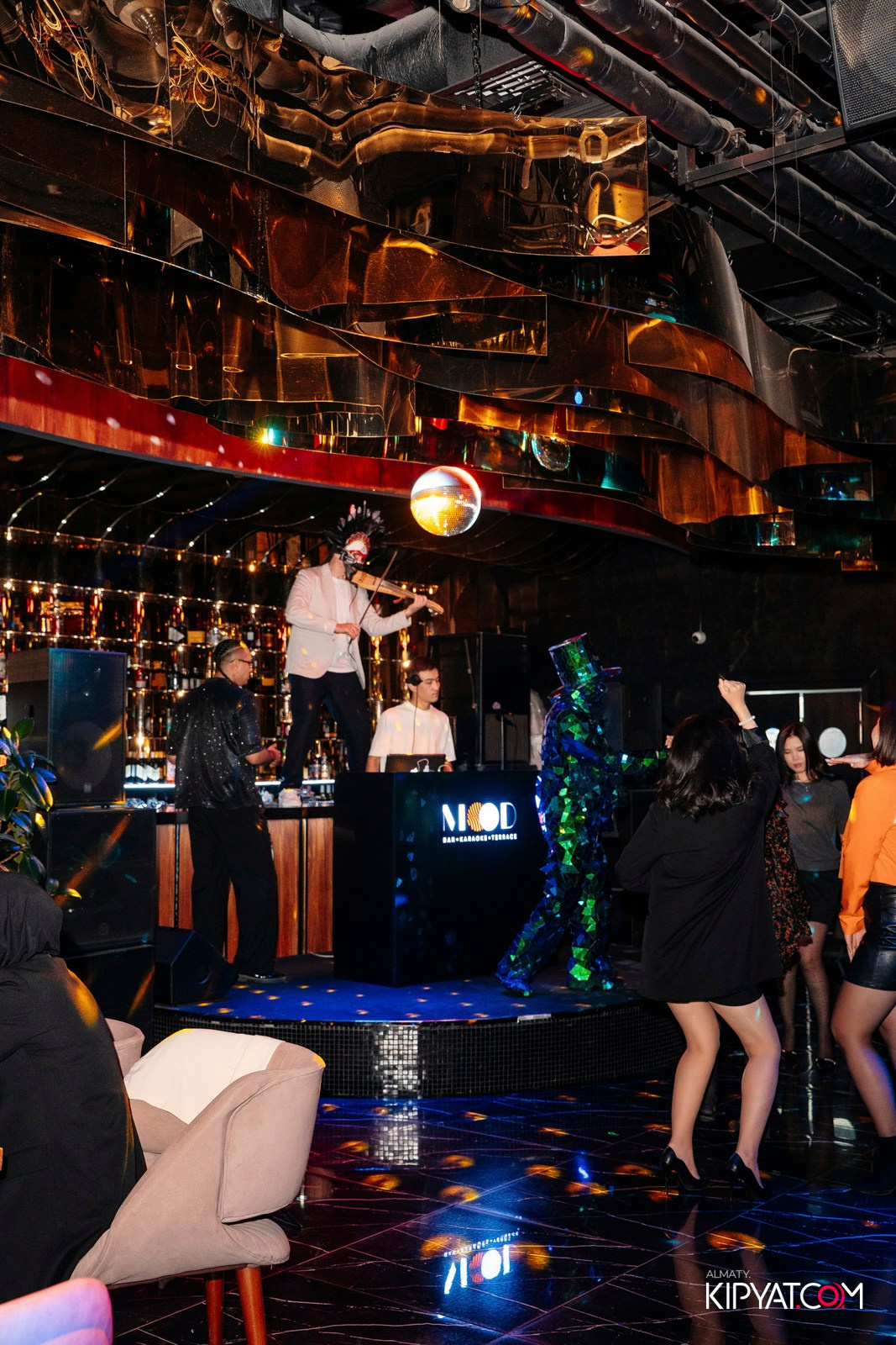 MOOD KARAOKE & TERRACE. КИПЯТКОМ АЛМАТЫ!