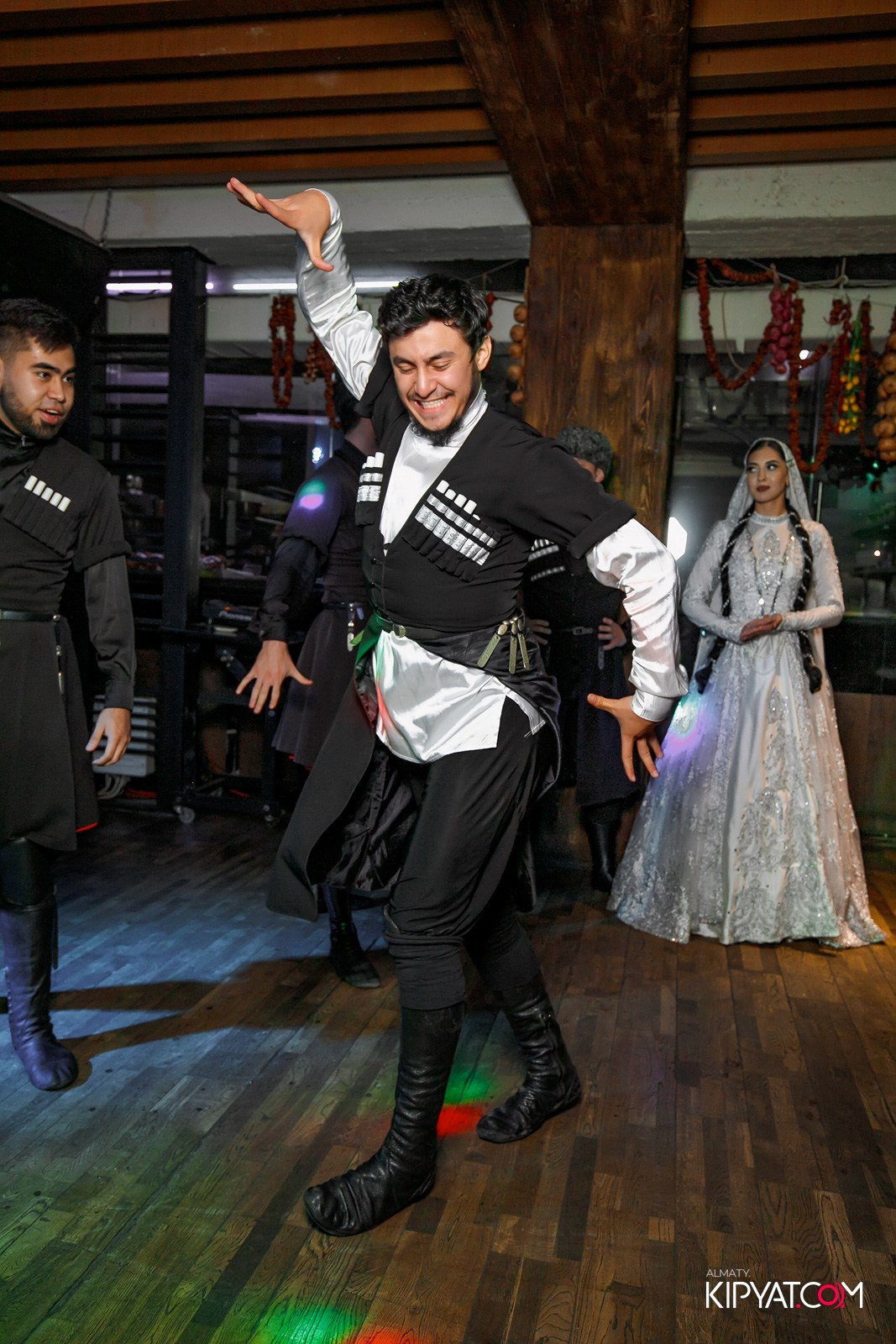 ВАХТАНГУРИ. КИПЯТКОМ АЛМАТЫ!