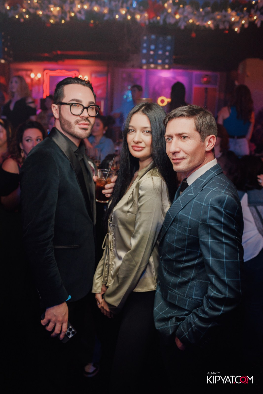 BEAUTY ЁЛКА SANTA BARBARA SPECIAL GUEST ГРУППА MILLENIUM 5 ТРИБЬЮТ ШОУ. КИПЯТКОМ АЛМАТЫ! Фотосъемка мероприятий в Алматы