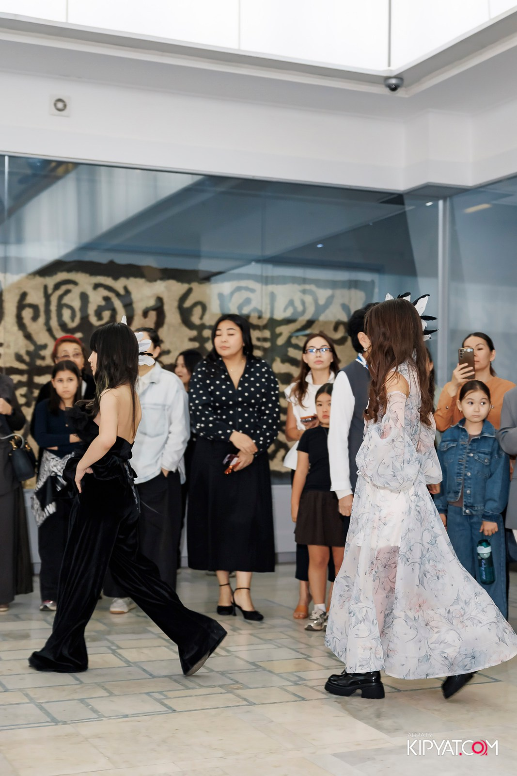JUNIOR MODELS SHOW. ПЕРФОМАНС НОЧЬ В МУЗЕЕ. КИПЯТКОМ АЛМАТЫ! Фотосъемка мероприятий в Алматы