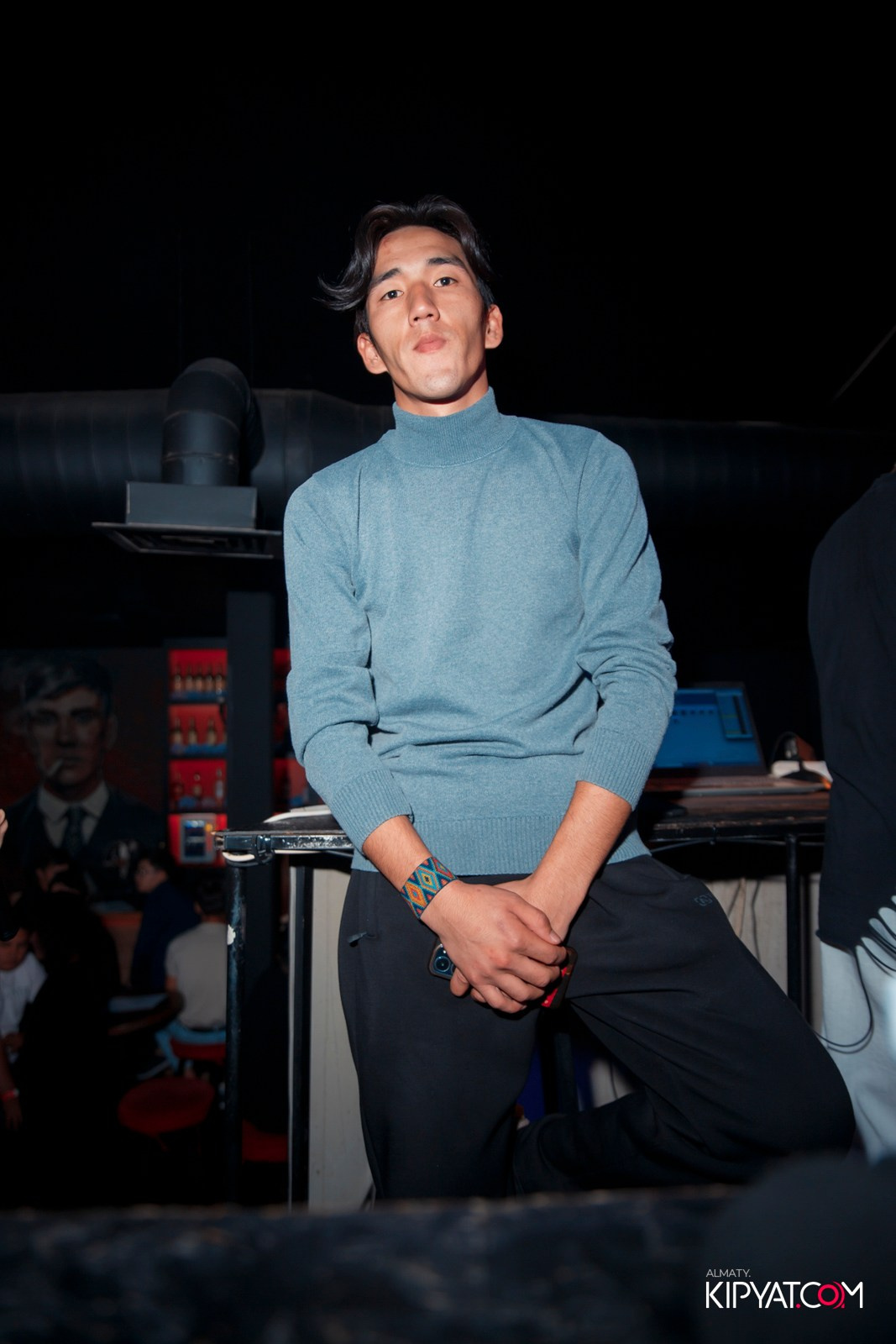 UYAT EMES BAR. КИПЯТКОМ АЛМАТЫ!