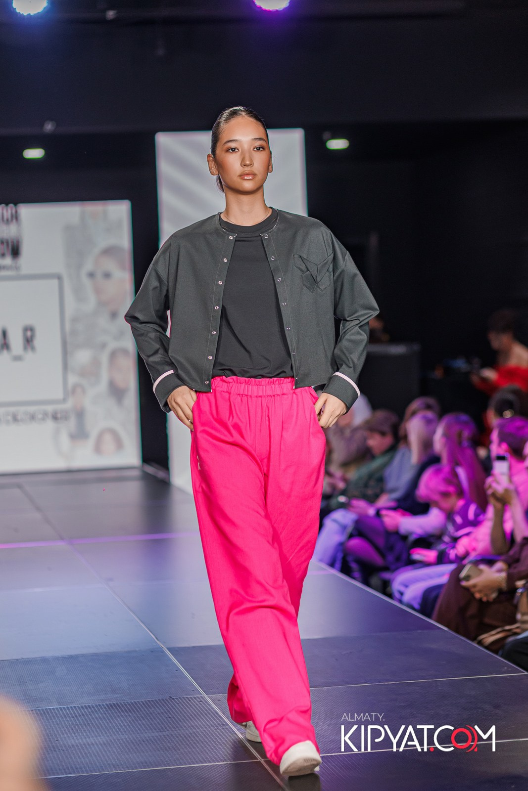 JUNIOR MODELS SHOW В РАМКАХ БЛАГОТВОРИТЕЛЬНОГО ПРОЕКТА МОДА ЗА СЧАСТЬЕ ДЕТЕЙ. КИПЯТКОМ АЛМАТЫ!