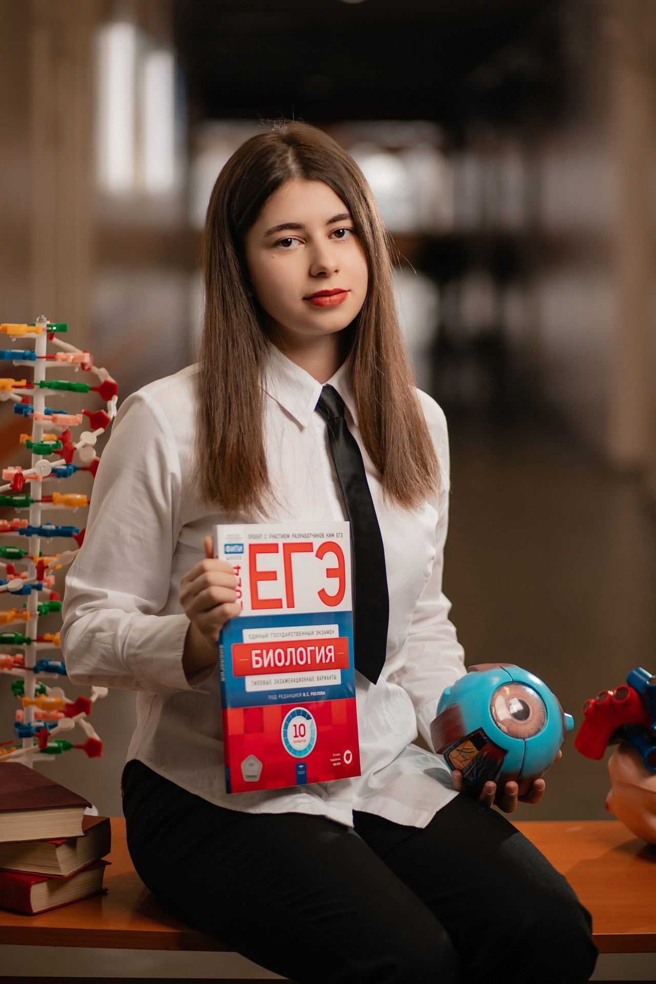 Школа 14 (2024). Memory Book — Выпускные альбомы в Нижневартовске, Мегионе и Сургуте