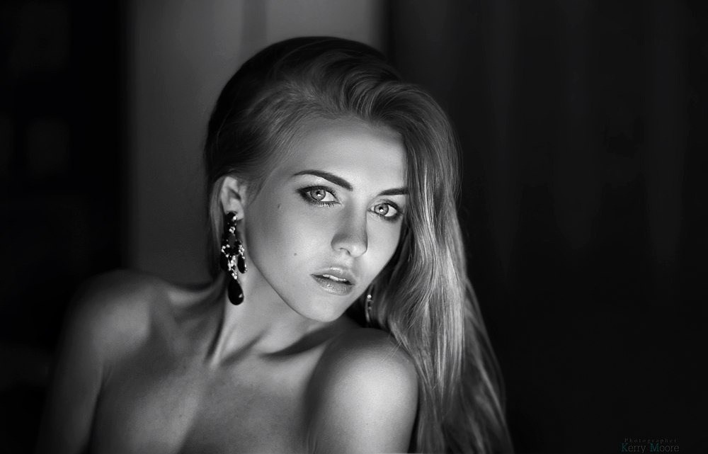 Художественный женский портрет. Фотограф и художник Kerry Moore