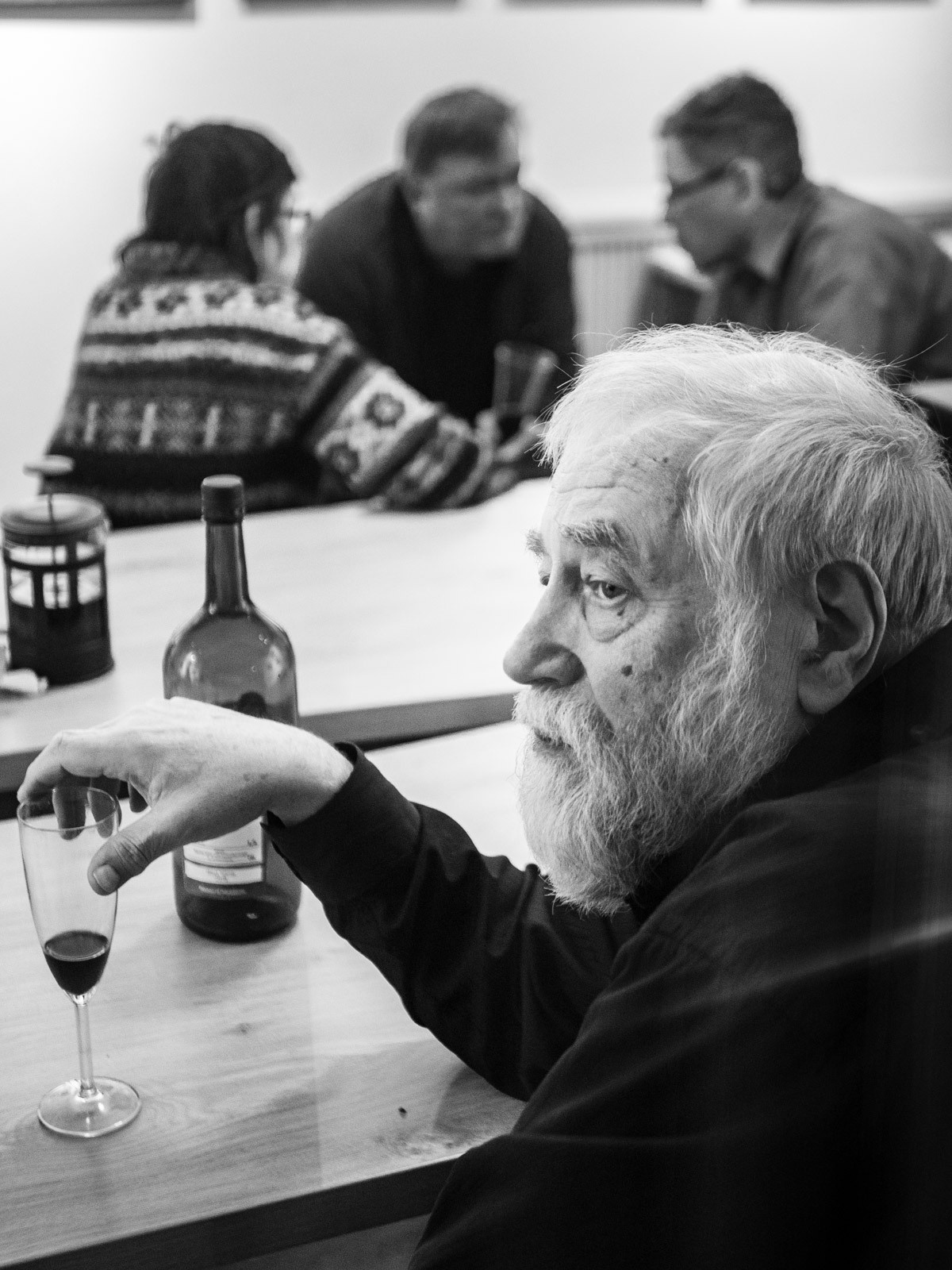 Репортажный черно-белый портрет. Фотограф Алексей Школдин. Новосибирск