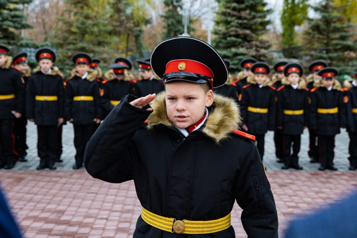 Священник поздравил кадетов с принятием Присяги. Саратовское Северо-Западное благочиние