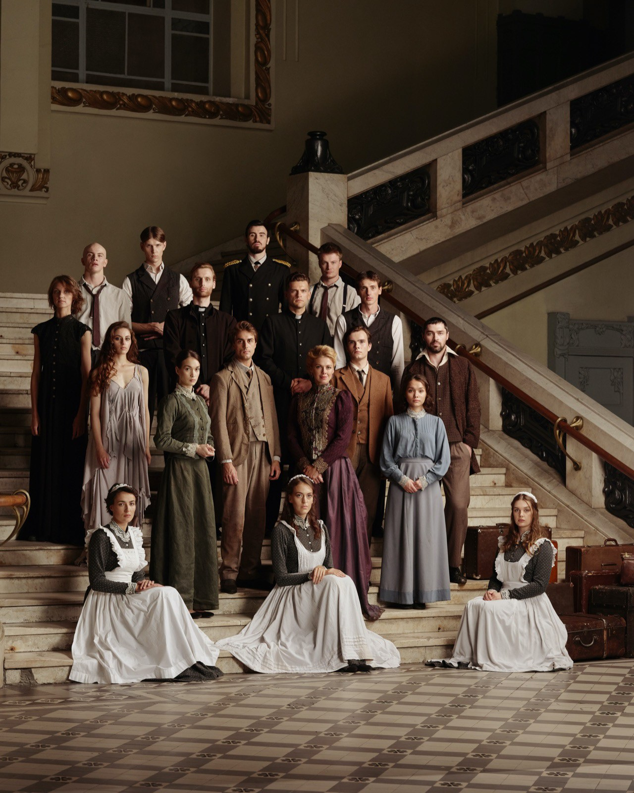 Иммерсивное шоу “Вернувшиеся”. Антон Вельт, арт-директор, фотограф