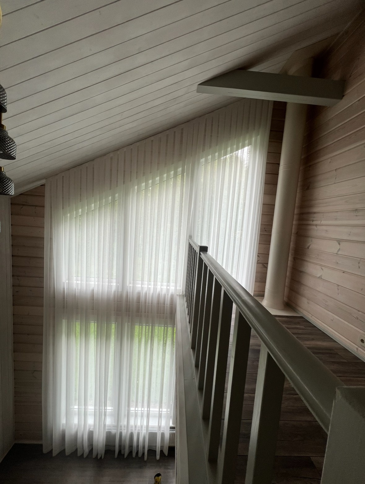 Шторы на окна сложных форм: косые, мансардные, арочные, второй свет. Шторы на заказ в СПб. Выезд дизайнера, карнизы, жалюзи и рулонные шторы