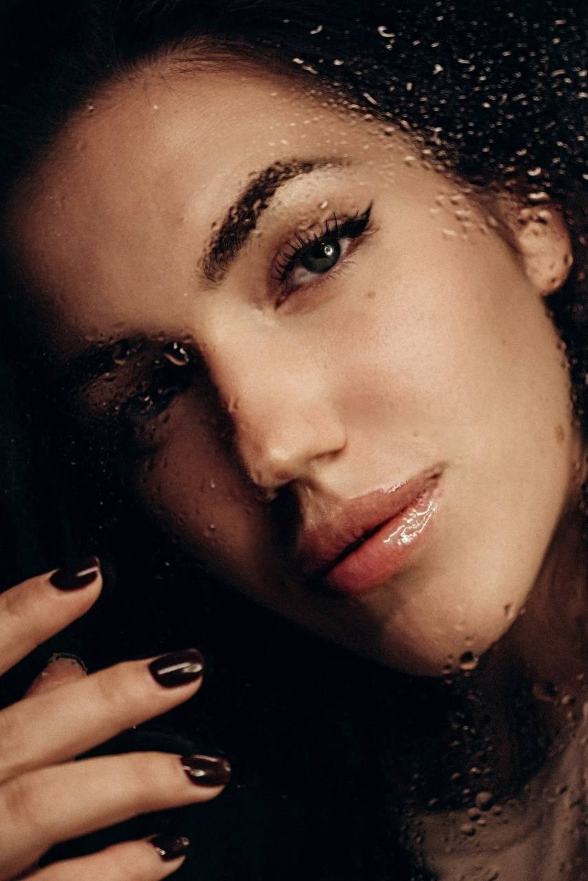 Мокрое стекло