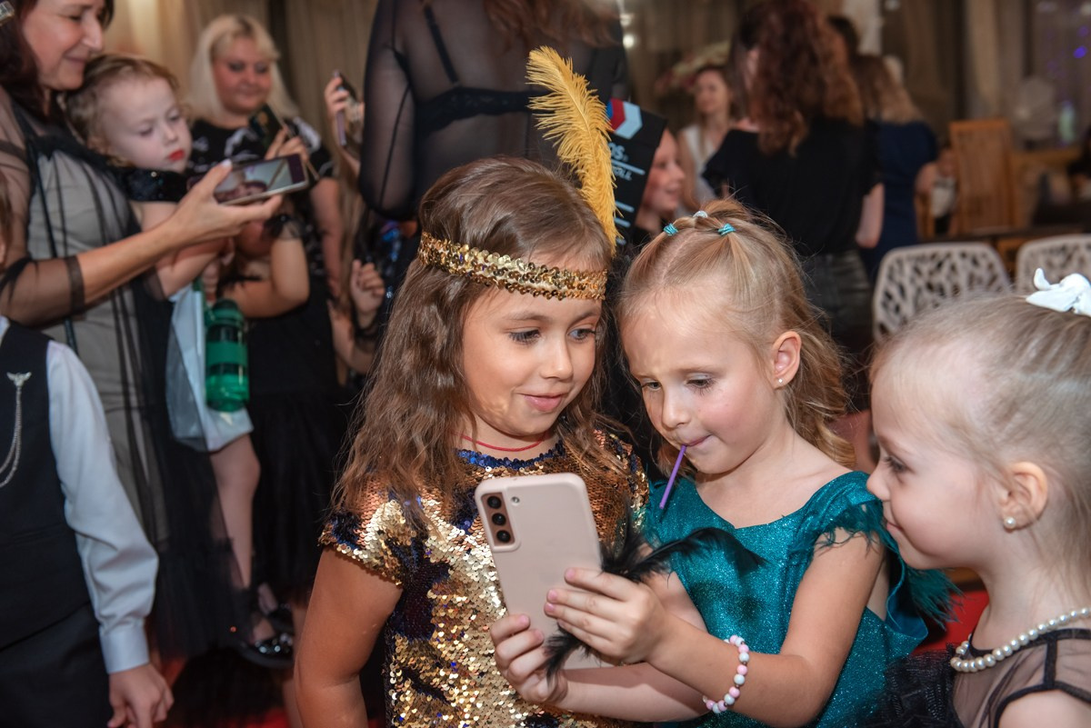 HAPPYkids дефиле санаторий Октябрьский. Семейный и коммерческий фотограф в Сочи Александр Бодунов