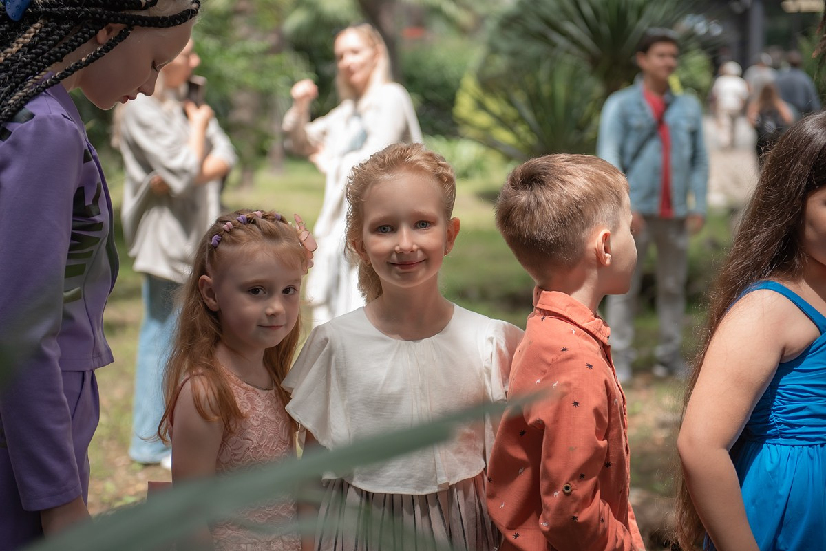 Парк Ривьера дефиле HAPPYkids. Семейный и коммерческий фотограф в Сочи Александр Бодунов