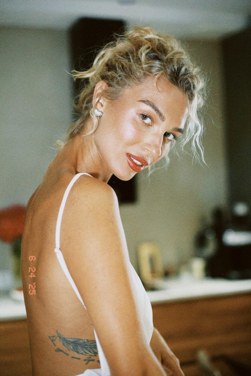 АДЕЛИЯ. Продающий контент для маркетплейсов и e-commerce «под ключ»