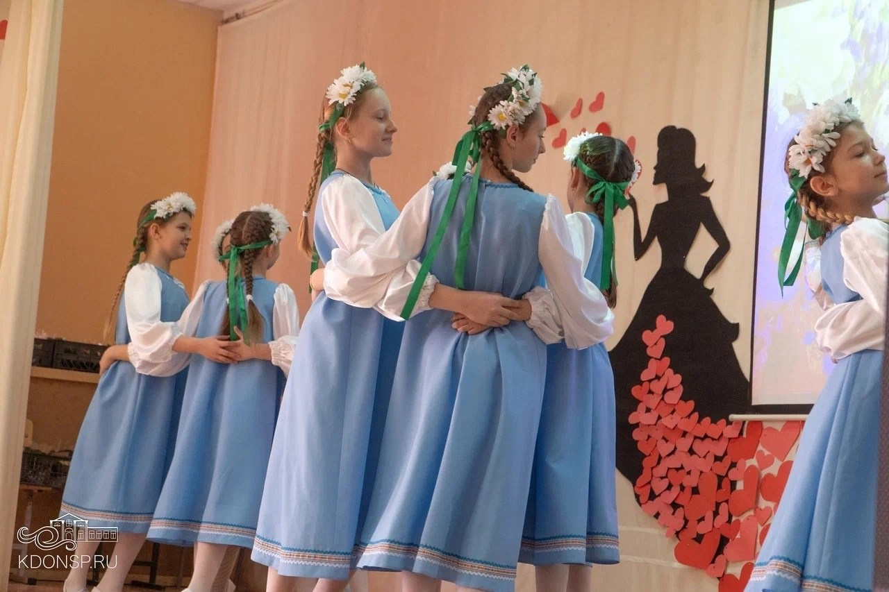 8 марта. Новотитаровский Дом культуры