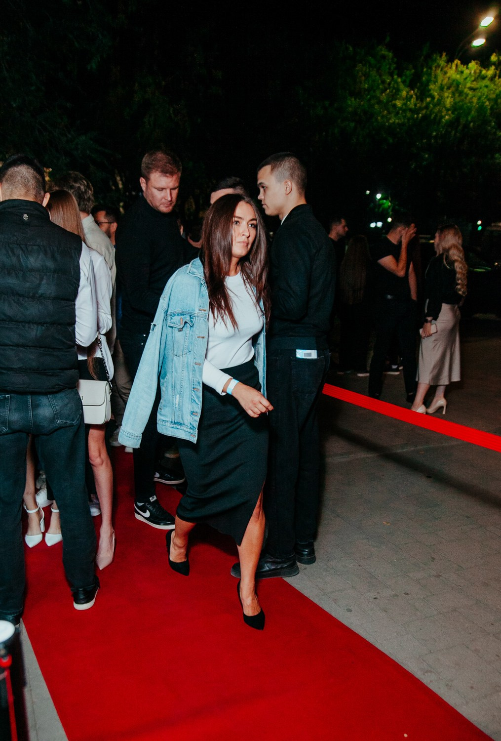 Презентация «Iphone 15». Свадебный и детский фотограф в Волгограде Слава Белов