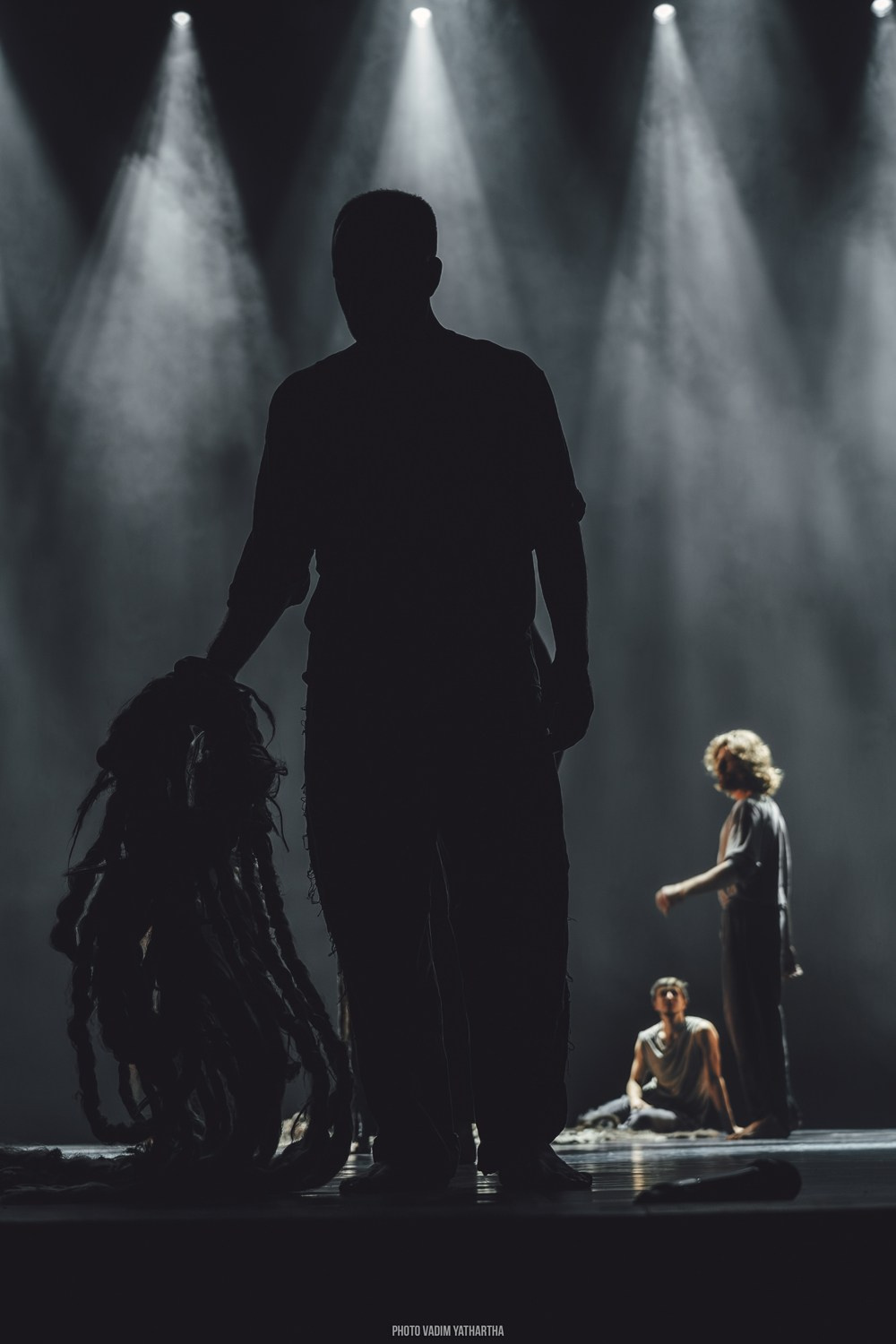 Theatre Provincial Dances. Vadim Yathartha — Photographer in Moscow. Commercial photography and video: cars, motorcycles, portraits, architecture