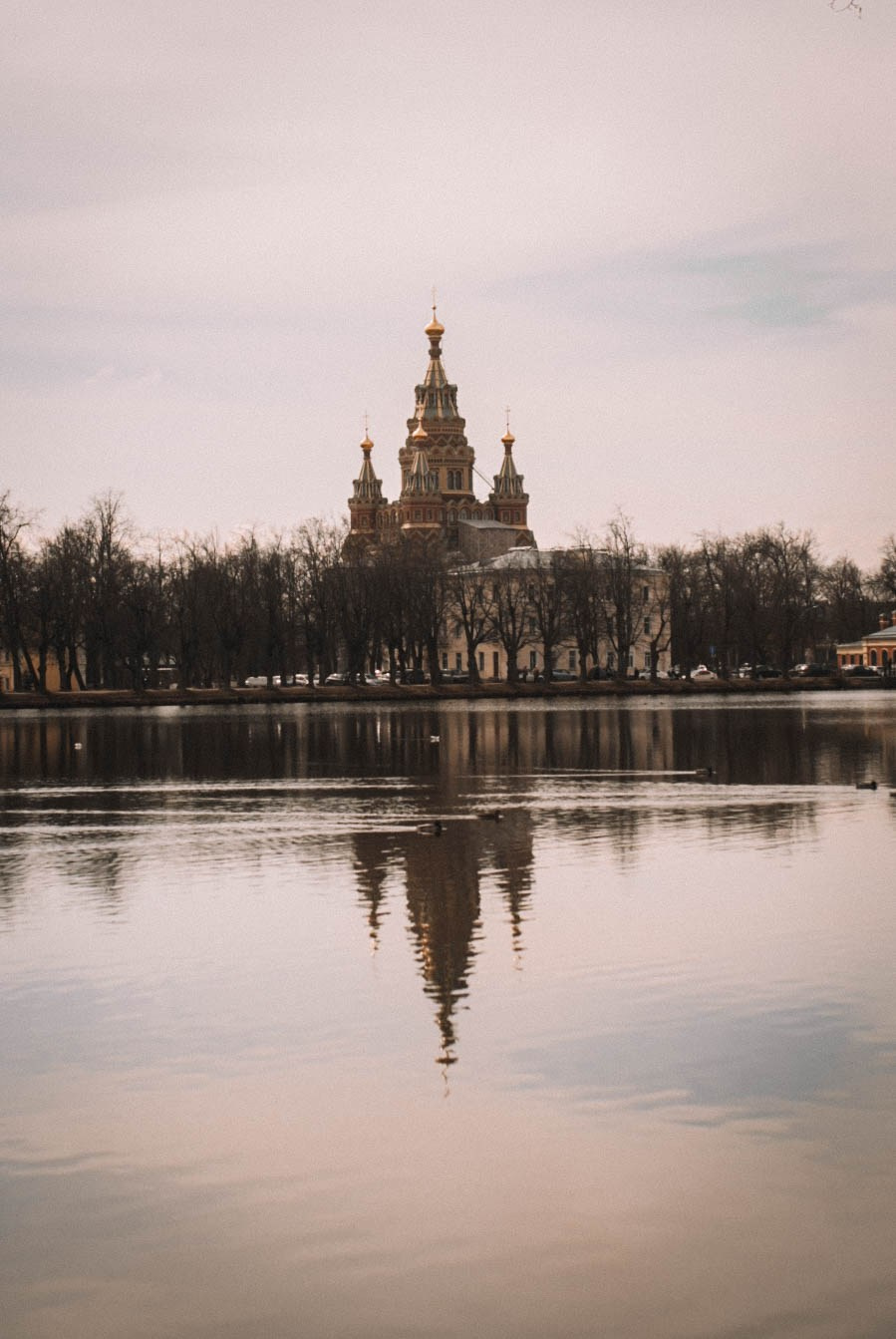 Петергоф, еще без туристов. Главная