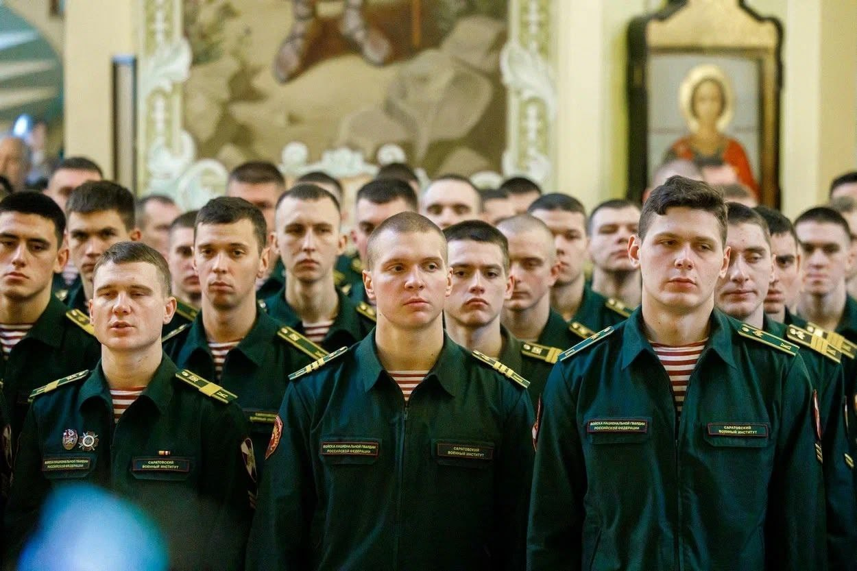 Благочинный Северо-Западного округа принял участие в Архиерейском Богослужении в соборе Покрова Пресвятой Богородицы. Саратовское Северо-Западное благочиние