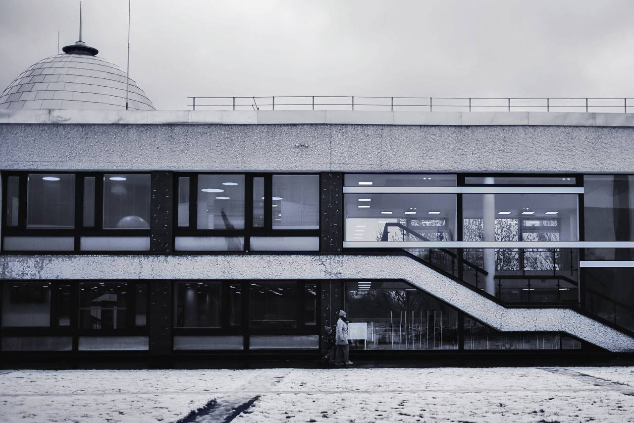 30.11.2024 // Фотоэкскурсия по Воробьевым горам с your_guide_msk. Фотовыставки serebro.gallery, в которых автором можешь стать ты! | Москва