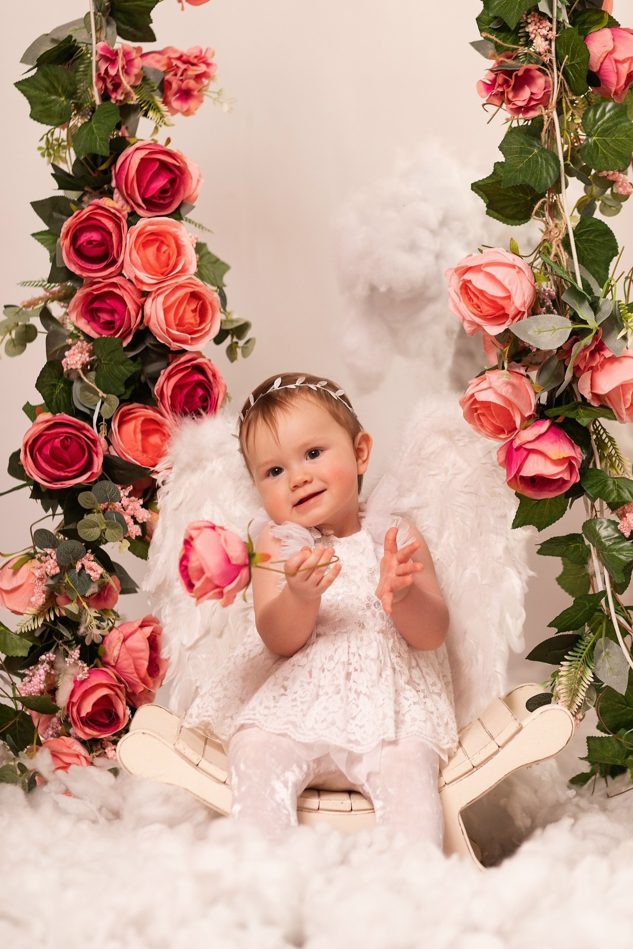 Цветочная качель. ФОТОГРАФ НА ГОДИК, БЕРЕМЕННОСТИ, НОВОРОЖДЕННЫХ, КРЕЩЕНИЯ МОСКВА