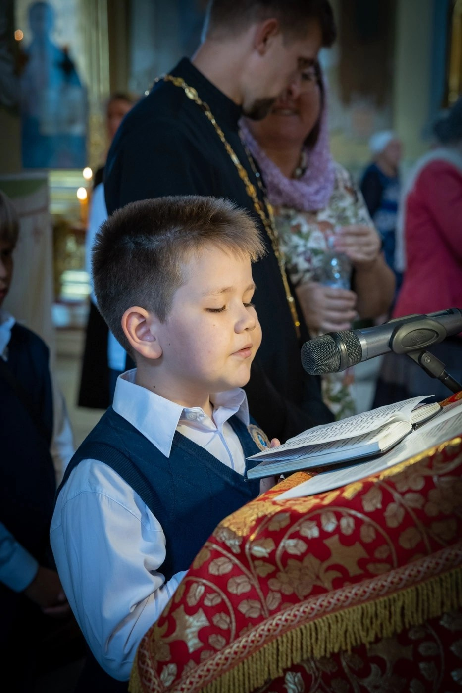 В КАНУН СОБОРА САРАТОВСКИХ СВЯТЫХ СОВЕРШЕНО СОБОРНОЕ АРХИЕРЕЙСКОЕ БОГОСЛУЖЕНИЕ. Саратовское Северо-Западное благочиние