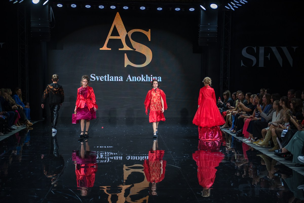 SochiFashionWeek2024 дизайнер Анохина Светлана. Семейный и коммерческий фотограф в Сочи Александр Бодунов