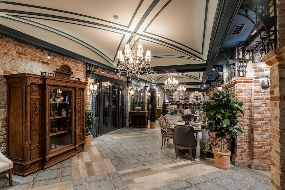 Развлекательный комплекс «Старый город». Свадебный | Семейный фотограф