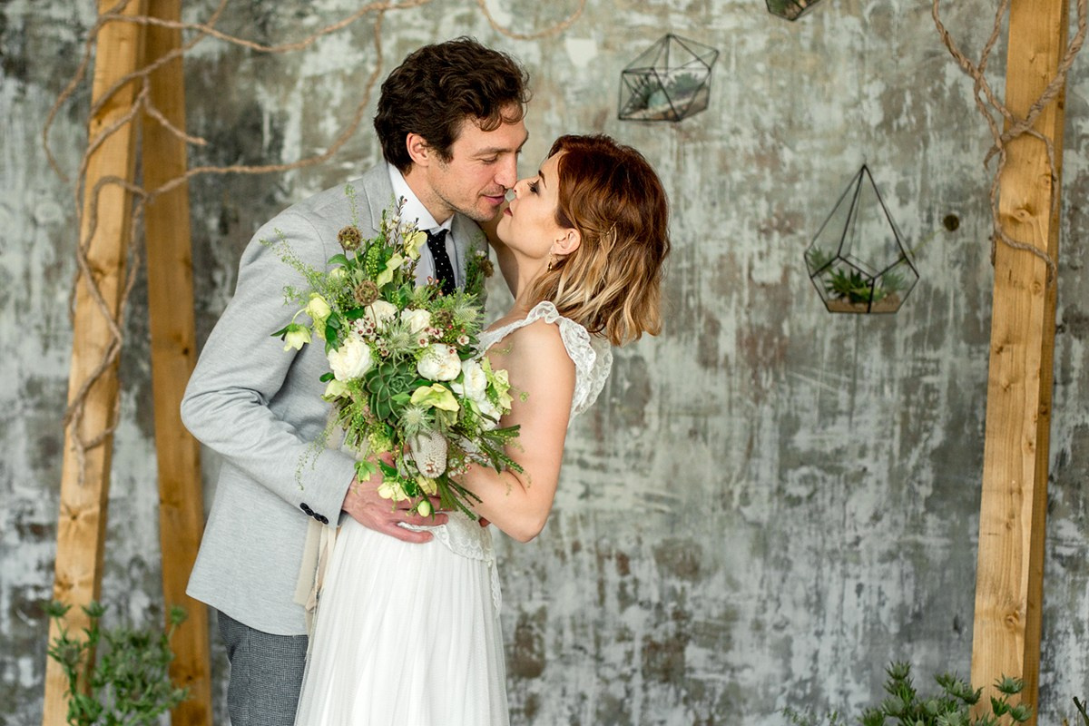 Саша + Аня. Главная