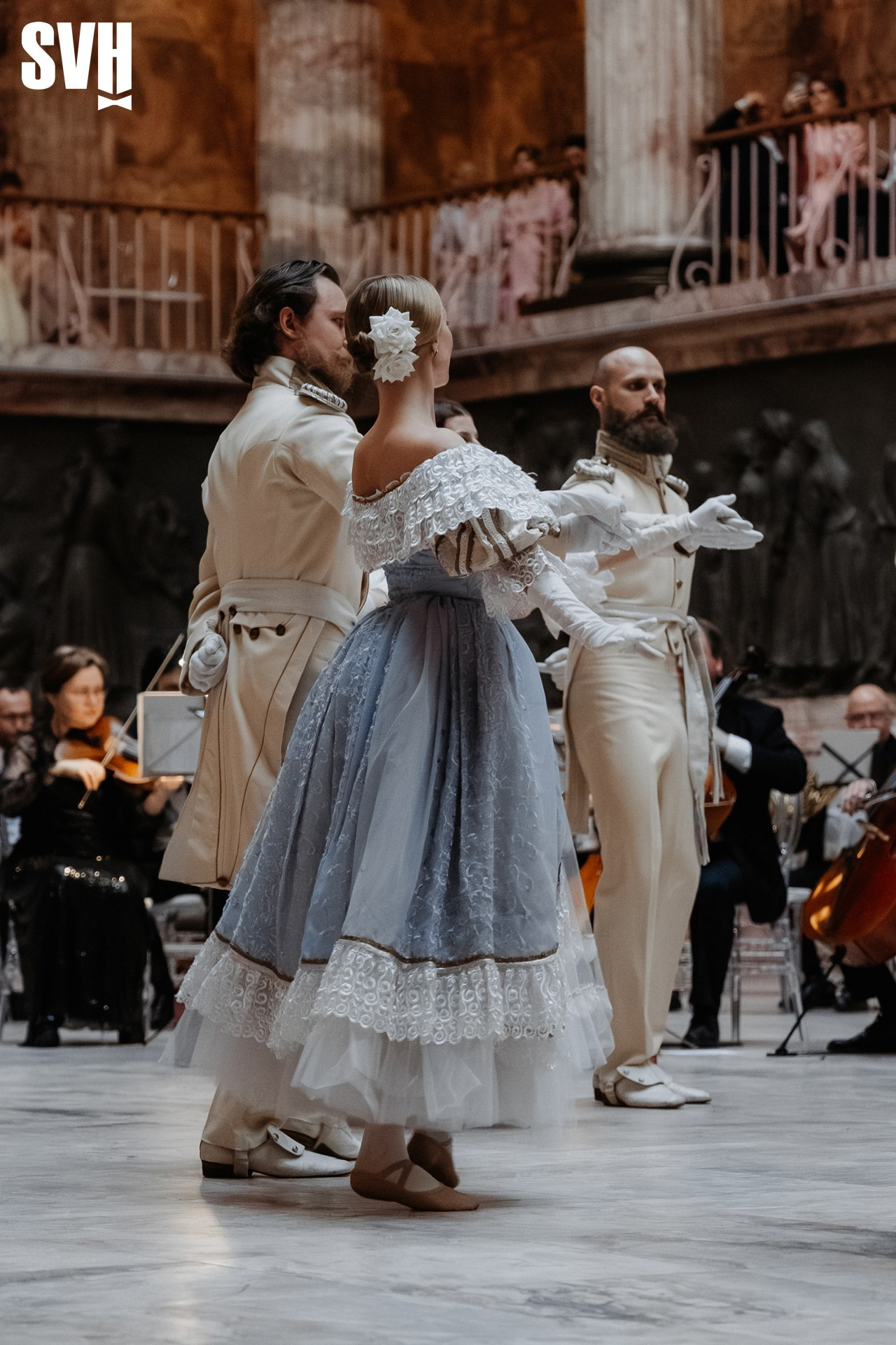 Пасхальный бал Петра Аксёнова