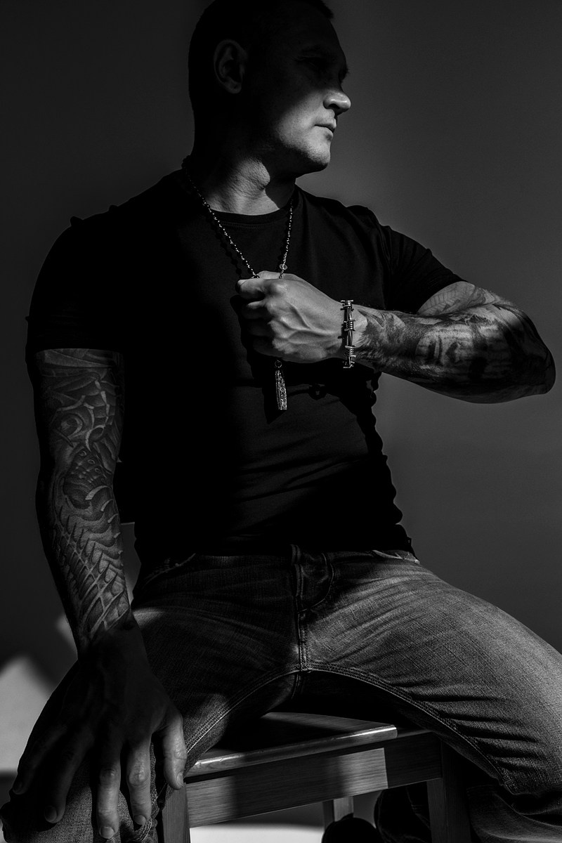 Vecharg (ювелирные украшения). Эротико-драматический фотограф Маруся Скоробогатова