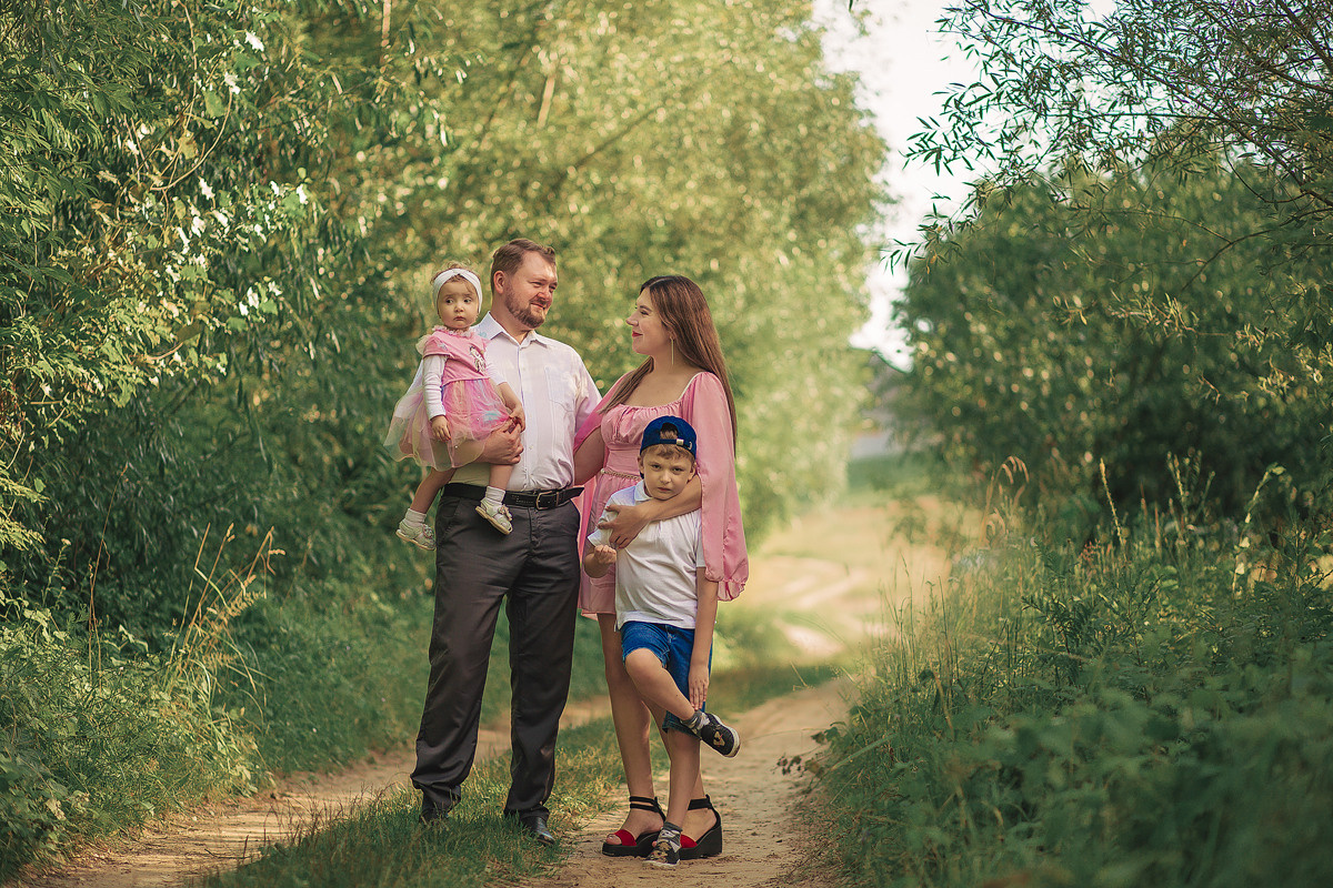 Сергей и Алёна. Нас уже четверо. Семейный, детский, свадебный фотограф по всей РБ Валера Михневич